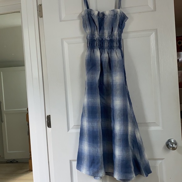 Reformation MIDI-Length blue plaid picnic dress - Picture 4 of 8